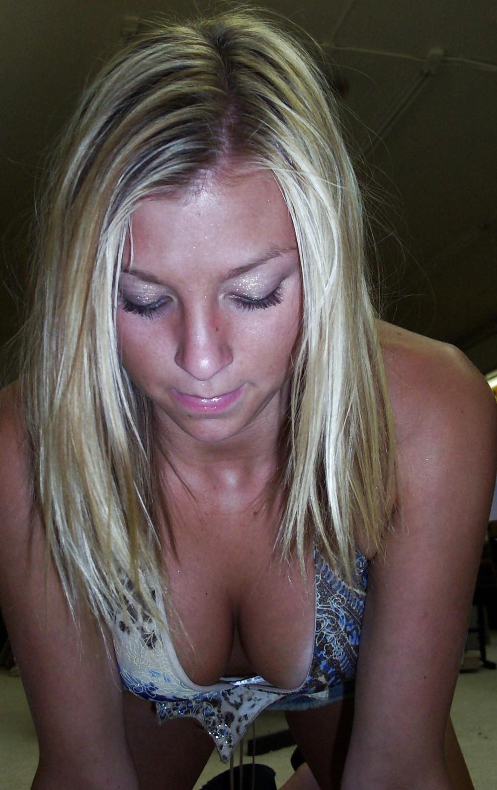 HollyBee112 from Queensland,Australia